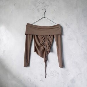 Chic Brown Off-Shoulder Top